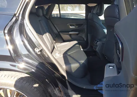 2025 Mercedes-Benz Glc 300 Suv z USA, uszkodzony, nr VIN W1NKM4GB0SF352905